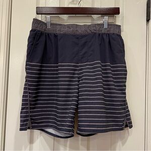 Vuori Trail Yoga Lined Shorts Striped Gray Men’s Medium